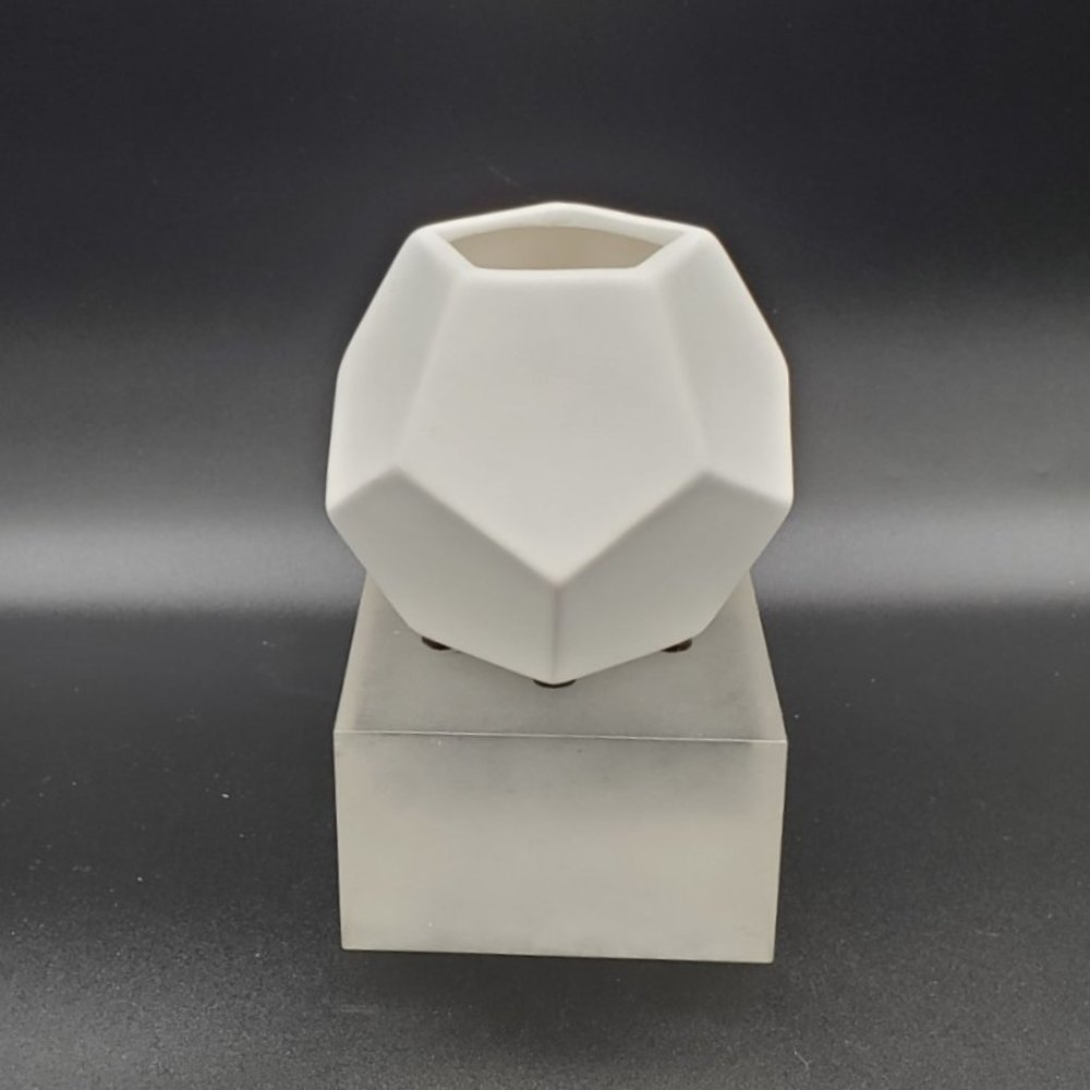DWELL STUDIO / Global Views 12 Sided Vase / Planter